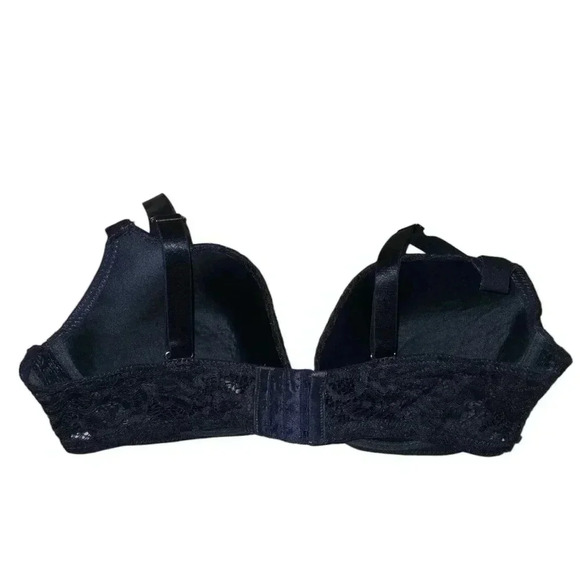 Womens Daisy Fuentes 40C, navy blue bra in excellent condition! - Picture 2 of 3